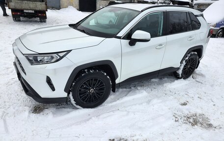 Toyota RAV4, 2020 год, 3 150 000 рублей, 3 фотография