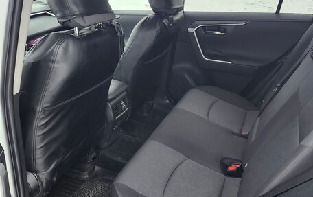 Toyota RAV4, 2020 год, 3 150 000 рублей, 7 фотография