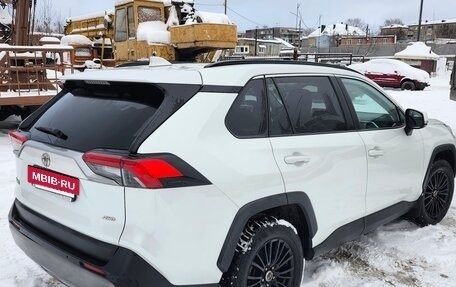 Toyota RAV4, 2020 год, 3 150 000 рублей, 5 фотография