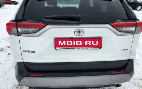 Toyota RAV4, 2020 год, 3 150 000 рублей, 4 фотография