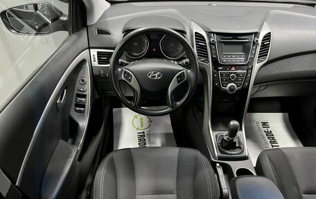 Hyundai i30 II рестайлинг, 2013 год, 1 045 000 рублей, 12 фотография