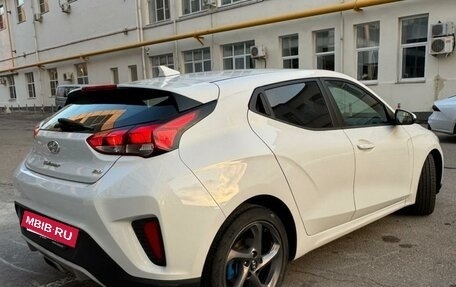 Hyundai Veloster II, 2019 год, 1 490 000 рублей, 5 фотография