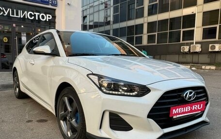 Hyundai Veloster II, 2019 год, 1 490 000 рублей, 2 фотография