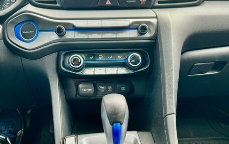 Hyundai Veloster II, 2019 год, 1 490 000 рублей, 10 фотография