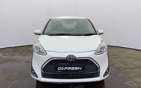 Toyota Sienta II, 2019 год, 1 490 000 рублей, 3 фотография
