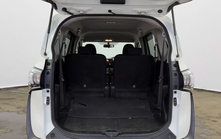 Toyota Sienta II, 2019 год, 1 490 000 рублей, 17 фотография