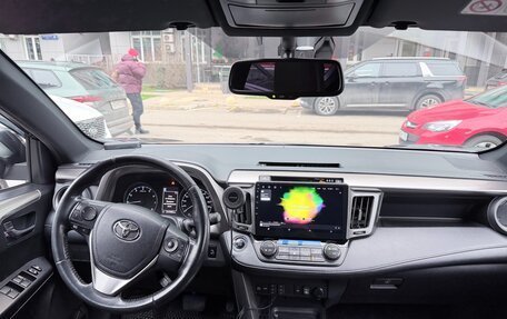 Toyota RAV4, 2018 год, 2 250 000 рублей, 5 фотография