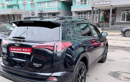 Toyota RAV4, 2018 год, 2 250 000 рублей, 4 фотография