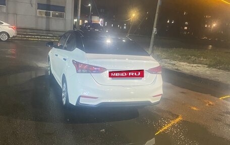 Hyundai Solaris II рестайлинг, 2019 год, 900 000 рублей, 2 фотография