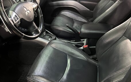 Mitsubishi Outlander III рестайлинг 3, 2011 год, 1 350 000 рублей, 9 фотография