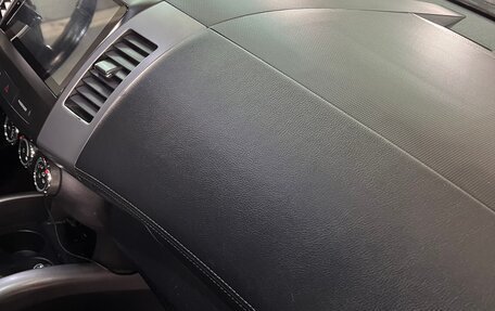 Mitsubishi Outlander III рестайлинг 3, 2011 год, 1 350 000 рублей, 11 фотография