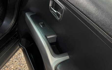 Mitsubishi Outlander III рестайлинг 3, 2011 год, 1 350 000 рублей, 18 фотография