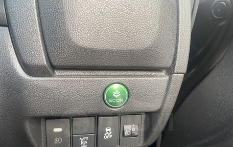 Honda Fit III, 2016 год, 1 180 000 рублей, 15 фотография