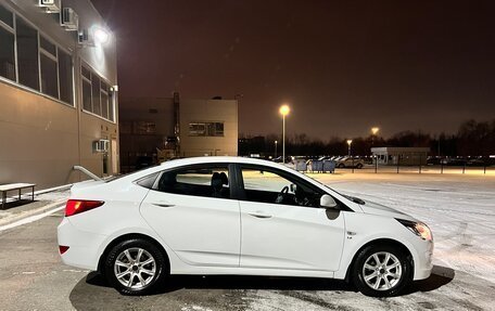 Hyundai Solaris II рестайлинг, 2015 год, 1 030 000 рублей, 5 фотография