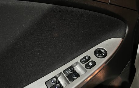 Hyundai Solaris II рестайлинг, 2015 год, 1 030 000 рублей, 10 фотография