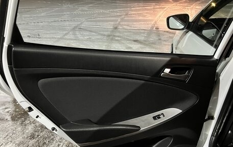 Hyundai Solaris II рестайлинг, 2015 год, 1 030 000 рублей, 11 фотография