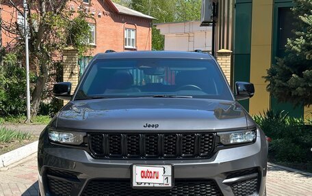 Jeep Grand Cherokee, 2022 год, 7 650 000 рублей, 3 фотография