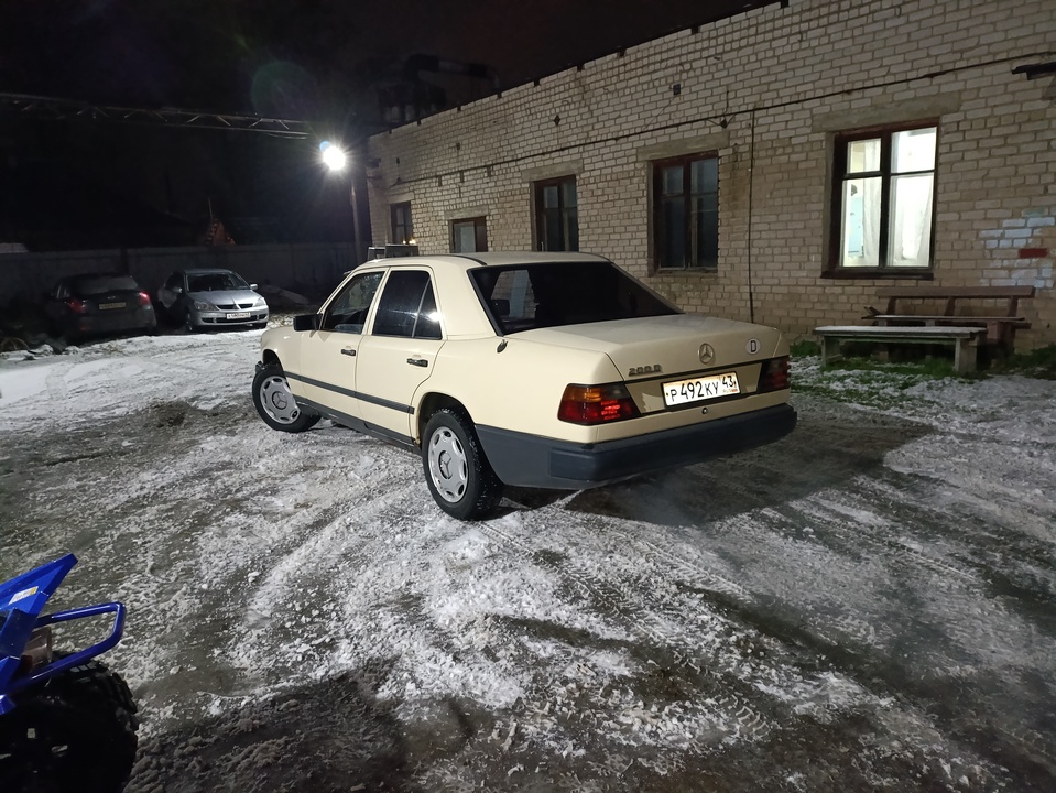 Mercedes-Benz W124, 1989 год, 500 000 рублей, 5 фотография