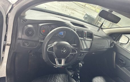 Renault Logan II, 2018 год, 2 фотография