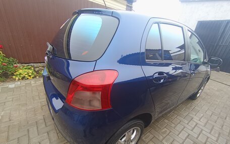 Toyota Yaris III рестайлинг, 2008 год, 645 000 рублей, 7 фотография