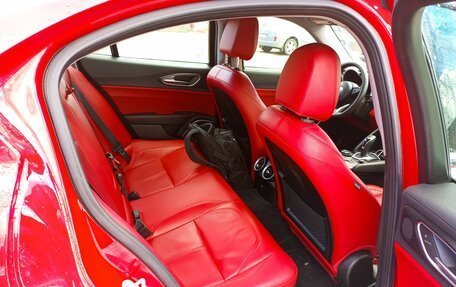 Alfa Romeo Giulia II, 2020 год, 2 900 000 рублей, 9 фотография