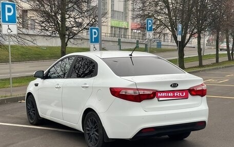 KIA Rio III рестайлинг, 2012 год, 1 000 000 рублей, 8 фотография