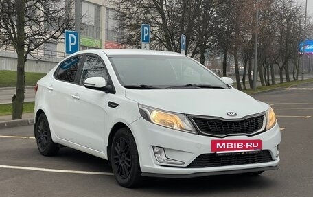 KIA Rio III рестайлинг, 2012 год, 1 000 000 рублей, 2 фотография