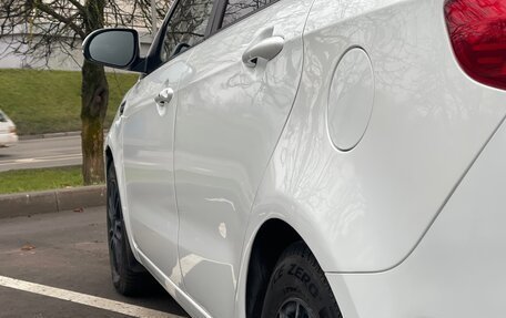 KIA Rio III рестайлинг, 2012 год, 1 000 000 рублей, 20 фотография