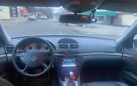 Mercedes-Benz E-Класс, 2002 год, 900 000 рублей, 6 фотография