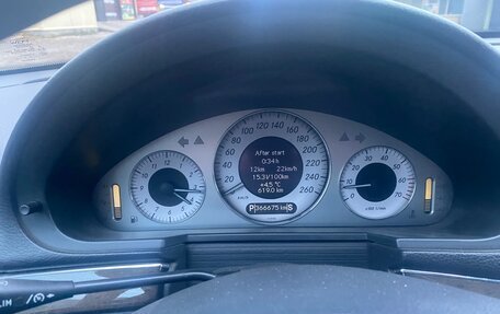 Mercedes-Benz E-Класс, 2002 год, 900 000 рублей, 5 фотография