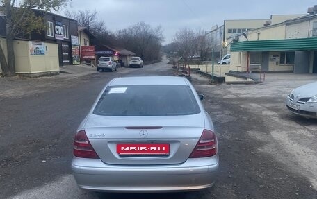 Mercedes-Benz E-Класс, 2002 год, 900 000 рублей, 3 фотография