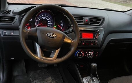 KIA Rio III рестайлинг, 2013 год, 580 000 рублей, 3 фотография