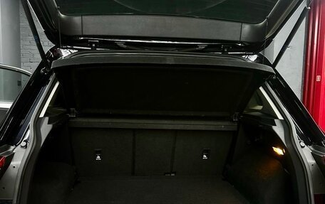 Volkswagen Tiguan II, 2017 год, 2 200 000 рублей, 13 фотография