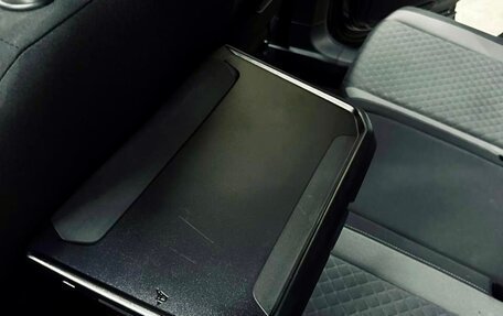 Volkswagen Tiguan II, 2017 год, 2 200 000 рублей, 19 фотография