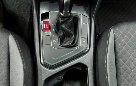 Volkswagen Tiguan II, 2017 год, 2 200 000 рублей, 17 фотография