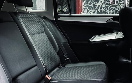 Volkswagen Tiguan II, 2017 год, 2 200 000 рублей, 25 фотография