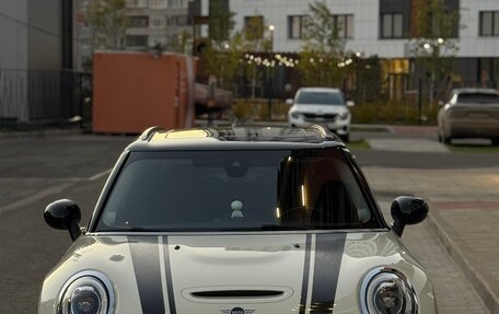 MINI Clubman, 2019 год, 2 390 000 рублей, 8 фотография
