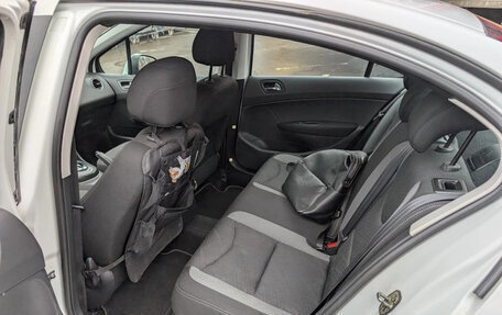 Peugeot 408 I рестайлинг, 2016 год, 639 000 рублей, 7 фотография