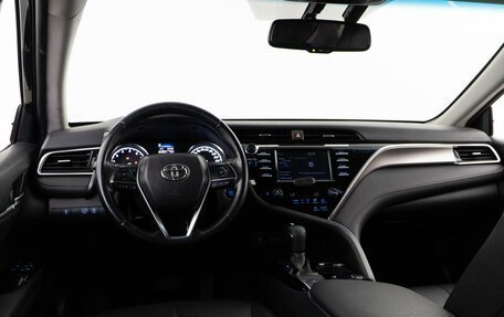 Toyota Camry, 2020 год, 2 527 404 рублей, 6 фотография