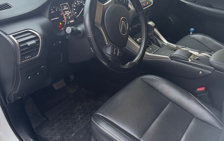 Lexus NX I, 2017 год, 4 500 000 рублей, 5 фотография