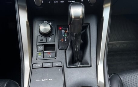 Lexus NX I, 2017 год, 4 500 000 рублей, 13 фотография