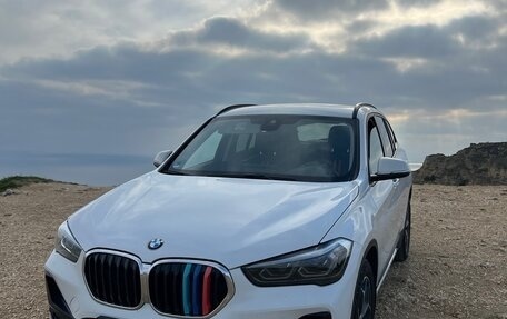 BMW X1, 2019 год, 3 300 000 рублей, 4 фотография