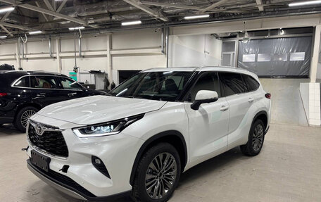 Toyota Highlander, 2025 год, 6 190 000 рублей, 2 фотография