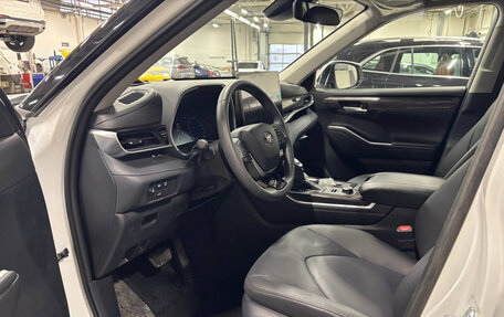 Toyota Highlander, 2025 год, 6 190 000 рублей, 6 фотография