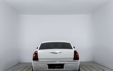 Chrysler 300C II, 2004 год, 560 000 рублей, 6 фотография