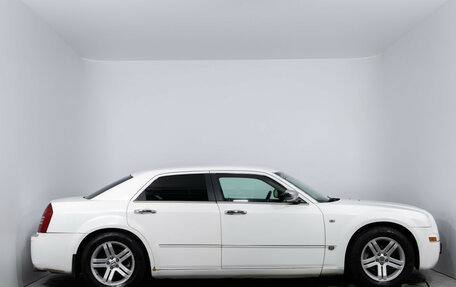 Chrysler 300C II, 2004 год, 560 000 рублей, 4 фотография
