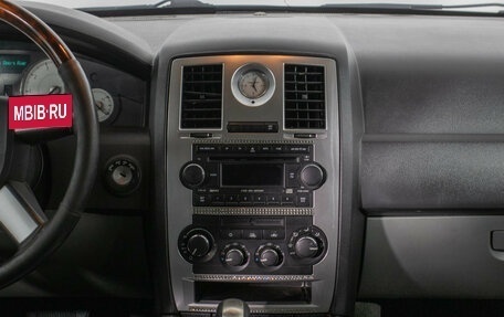 Chrysler 300C II, 2004 год, 560 000 рублей, 14 фотография