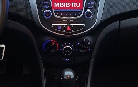 Hyundai Solaris II рестайлинг, 2013 год, 980 000 рублей, 10 фотография