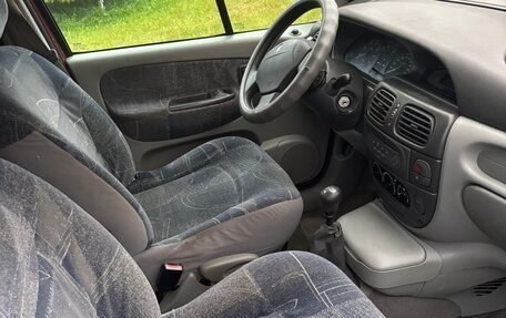 Renault Scenic III, 2001 год, 200 000 рублей, 11 фотография