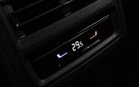 Volkswagen Golf VIII, 2021 год, 2 990 000 рублей, 21 фотография